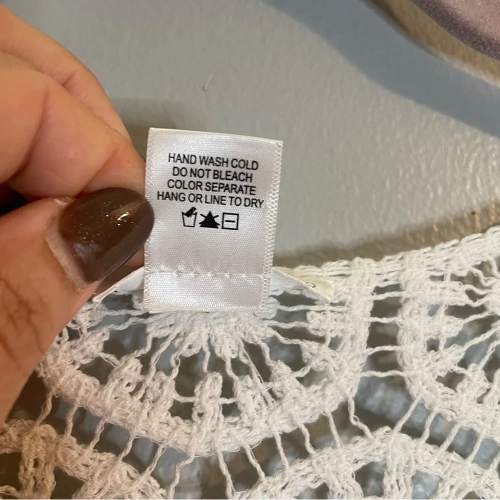 KIRIOUS Los Angeles Womens crochet Top SZ/LG NWT 100% Cotton